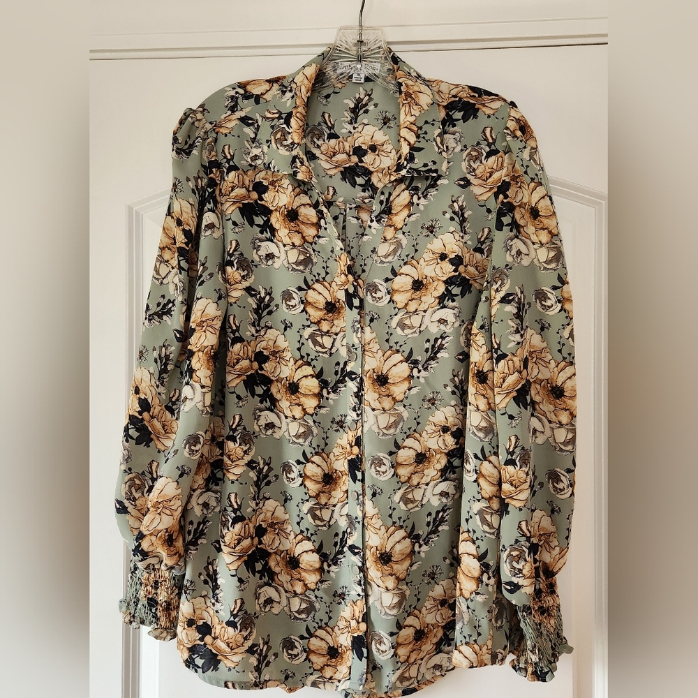 OPHELIA ROE GREEN WITH CREAM FLOWERS LONG SLEEVE TOP SIZE XL